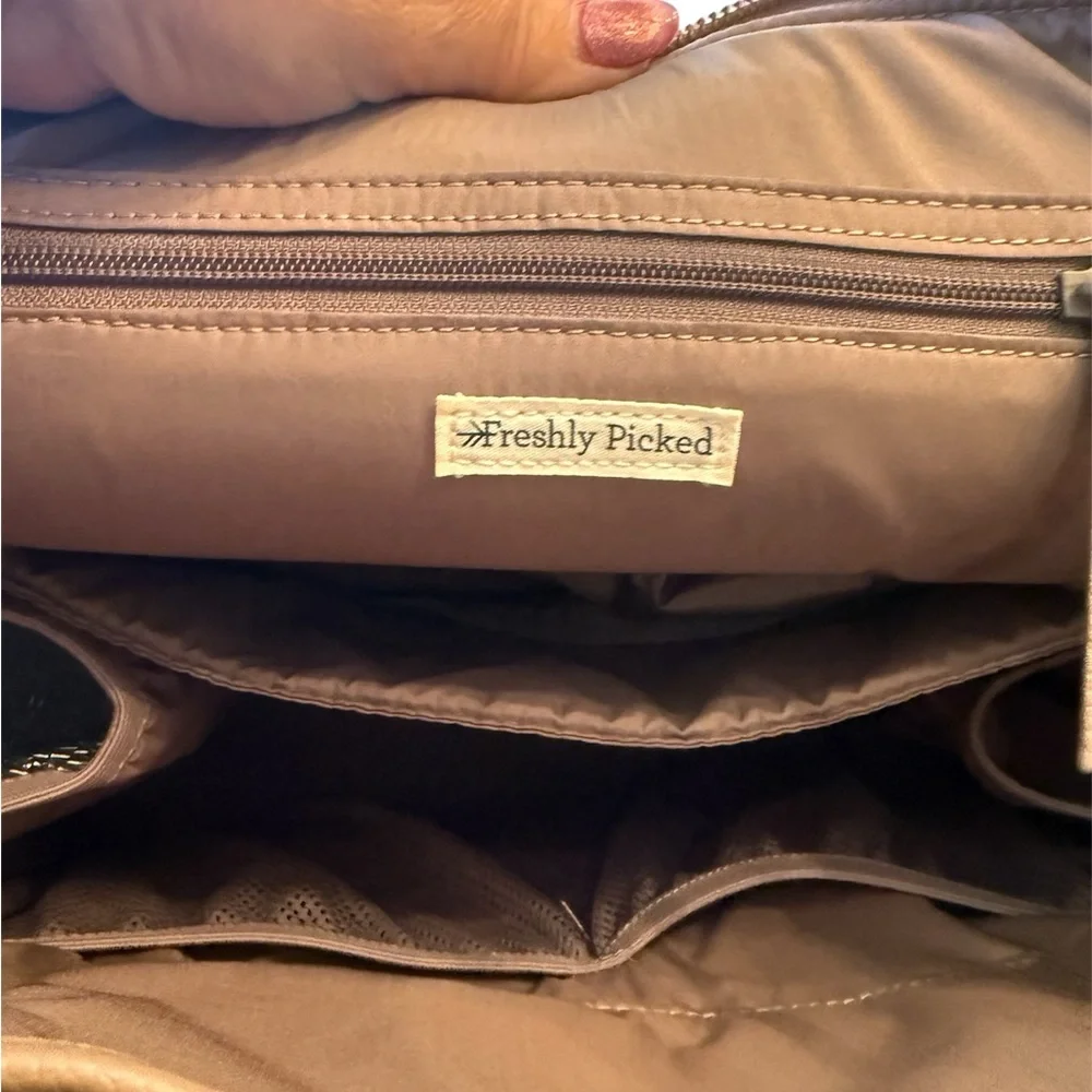 Freshly Picked Brown Backpack - Picture 5 of 9